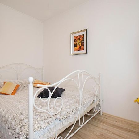 Studio Gabi, Premantura Apartman Kültér fotó